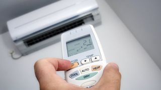 Điều khiển điều hoà, máy lạnh như thế nào để tiết kiệm điện?