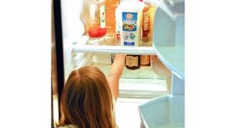 15 mẹo thú vị giúp tủ lạnh sạch sẽ và luôn ngăn nắp