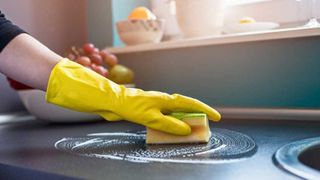 5 mẹo vệ sinh nhà bếp sạch bóng cả những chỗ bẩn nhất
