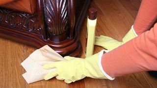 6 thói quen vệ sinh nhà cửa nên tránh