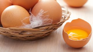 6 thực phẩm “không đội trời chung” với trứng