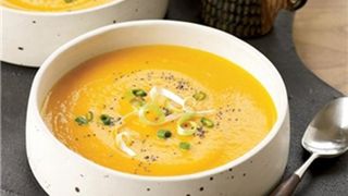 Cách nấu súp cà rốt ngon nhất quả đất, tốt cho bé, khỏe cho mẹ, ăn lẹ vì quá ngon