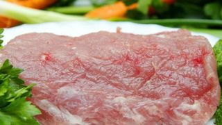 Những thực phẩm “cấm” không được ăn chung với thịt lợn