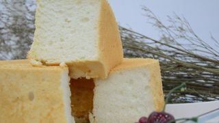 [Video] Chi tiết cách làm bánh bông lan thiên thần - Angel Food Cake