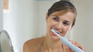 Các lỗi thường gặp với bàn chải đánh răng điện và cách sửa chữa