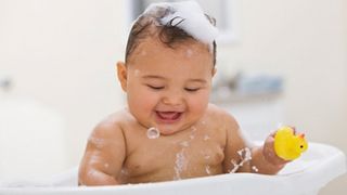 Cách dùng nhiệt kế để pha sữa, nước tắm cho bé đúng cách