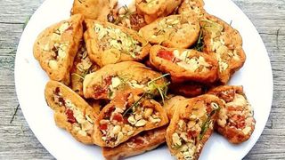Cách làm bánh chả Hà Nội, món đặc sản dân dã cực hợp ăn Trung Thu