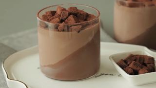 Cách làm Pudding chocolate mềm mịn thơm ngon đơn giản không cần bột gelatin