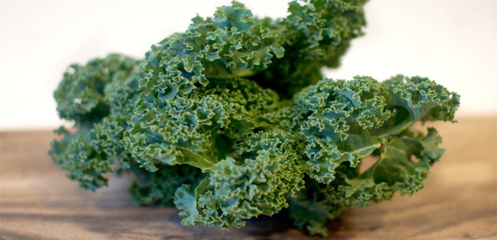 10 lợi ích tuyệt vời của cải xoăn - Kale tốt cho sức khoẻ mà bạn nên biết
