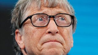 Thuyết âm mưu kinh hoàng về việc bơm chip siêu nhỏ vào vaccine COVID-19: Tỉ phú Bill Gates "chịu trận"?