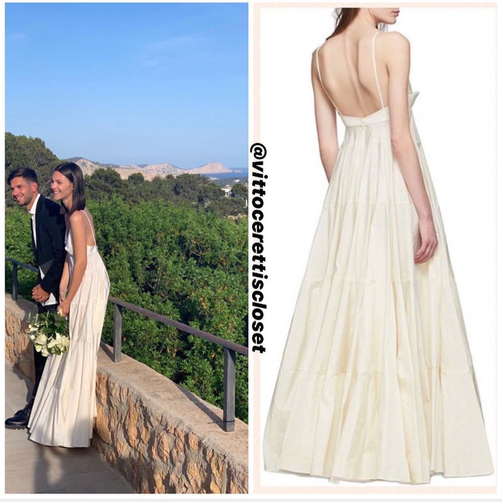 Được biết chiếc váy cưới của Vittoria Ceretti được làm thủ công 100% và có giá khoảng hơn 20 triệu VNĐ.