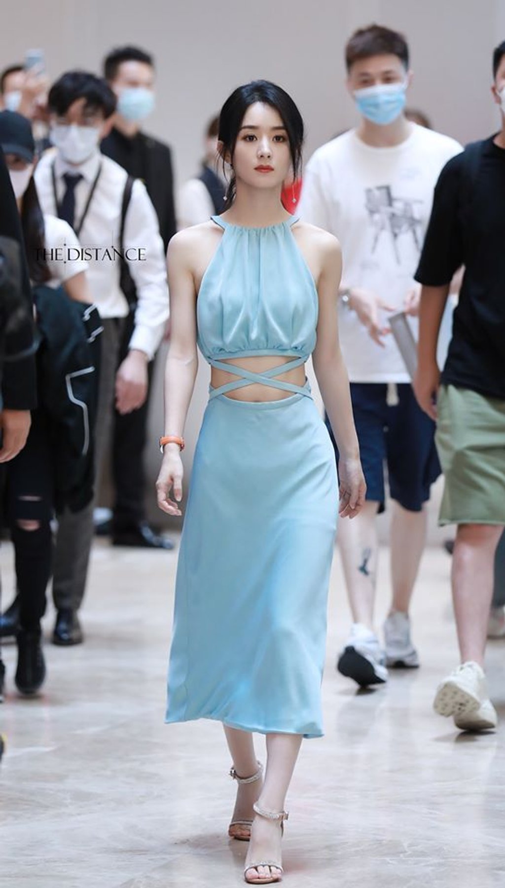 Những bộ váy xuất sắc giúp Triệu Lệ Dĩnh gây bão liên tục trong 2020 -  Phong cách sao - Việt Giải Trí