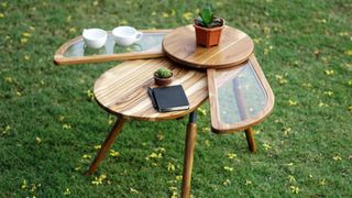 Thiết kế độc đáo như chú bọ cánh cứng, chiếc bàn trà ăn gian diện tích được lòng hội chị em sở hữu nhà nhỏ hẹp