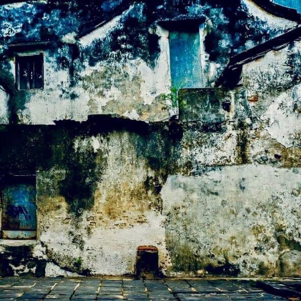 Những bức ảnh từ thời xa xưa của bức tường Hoàng Văn Thụ. (Nguồn: Kiên Le Quy)