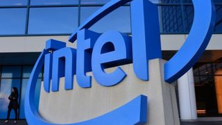 Người quan trọng nhất chịu trách nhiệm phát triển phần cứng của Intel rời công ty
