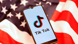 Tổng thống Trump là lý do khiến Microsoft "mặn mà" với thương vụ TikTok