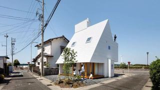 Ngôi nhà 66m² sở hữu 3 ban công hướng biển tuyệt đẹp với phong cách thiết kế chuẩn người Nhật
