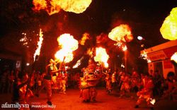 Ngôi làng chỉ cách Hà Nội 20km nhưng mỗi năm tổ chức thổi lửa, múa sư tử suốt 3 đêm để đón Trung thu, lộ ra khung cảnh siêu hùng tráng mà ai cũng ước được dự một lần