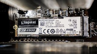 Đánh giá SSD Kingston KC2500 1TB: "Tân binh" đáng gờm phân khúc NVMe cao cấp