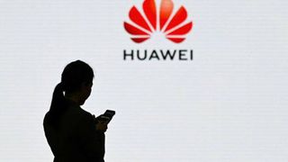 Bị Mỹ cấm vận, Huawei tính xây nhà máy sản xuất chíp riêng