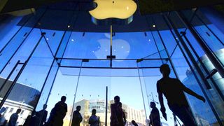 201X - Thập niên của iPhone: Apple đã tạo ra cuộc cách mạng tỷ đô thay đổi thế giới như thế nào?