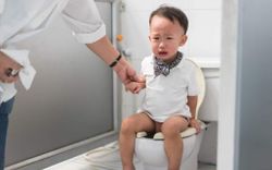 Biến chứng thường gặp và sai lầm trong chăm sóc bệnh tiêu chảy cấp ở trẻ em