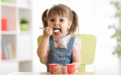 Trẻ bị tiêu chảy nên ăn gì cho nhanh khỏi: 6 lưu ý dành cho cha mẹ