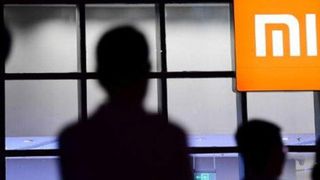 Reuters: Ông Trump đưa Xiaomi, Comac vào "danh sách đen"