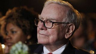 Vì sao Warren Buffett luôn nói không với bán khống, dù cổ phiếu đó có là GameStop