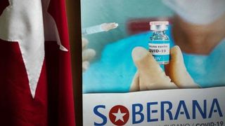 Cả thế giới đang bỏ quên Cuba, một "cao thủ" vắc-xin trong đại dịch COVID-19