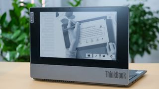 Đánh giá laptop Lenovo ThinkBook Plus: Nổi bật với màn hình phụ E-Ink độc đáo