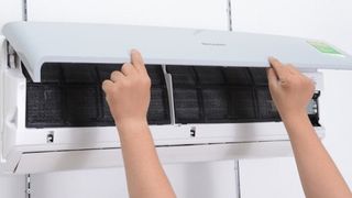 Bật mí các tiêu chí lựa chọn dung dịch vệ sinh máy lạnh hiệu quả nhất